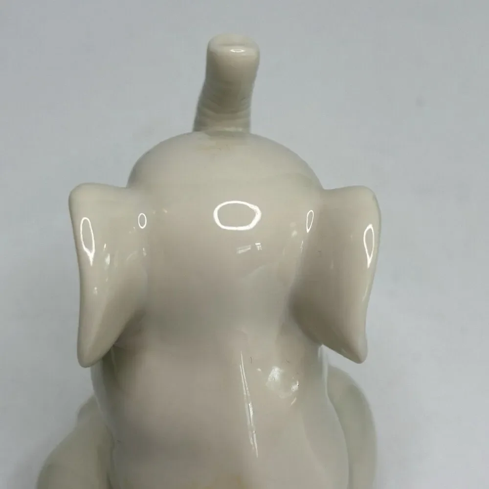 Lenox Porcelain 24k Gold Accent Baby Elephant Figurine Safari 3 1/2in Tall